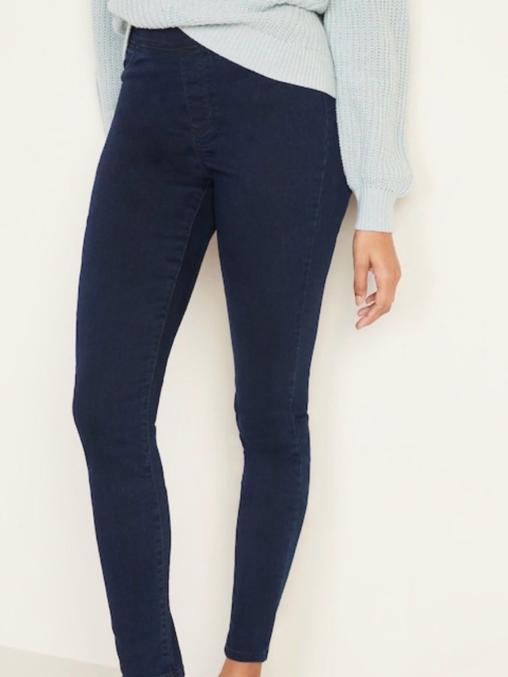 Uniqlo Dark Wash Blue Jeggings